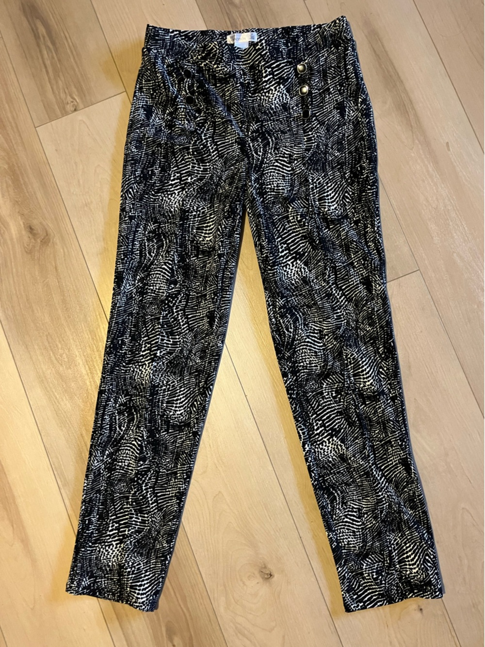 89th & Madison Black and White Print Pants